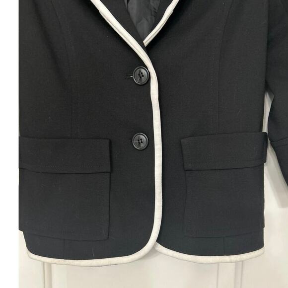 Ann Taylor Black/White Stretch Knit Cropped Blazer Size 2 - Picture 4 of 11